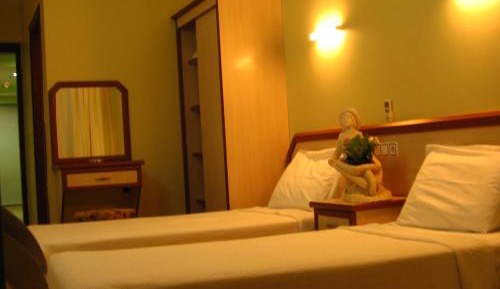 Economy Quadruple Room with Shared Bathroom