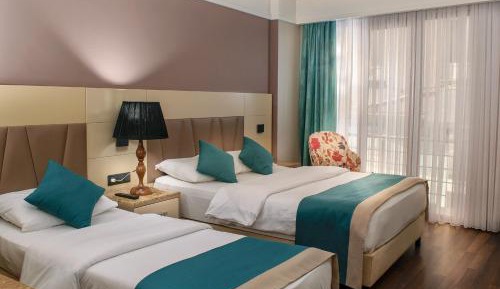 Triple Room with Balcony