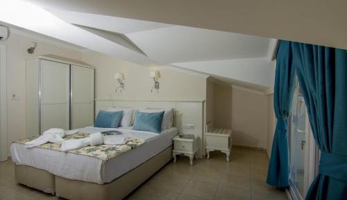 Double Room - Attic with Sea View