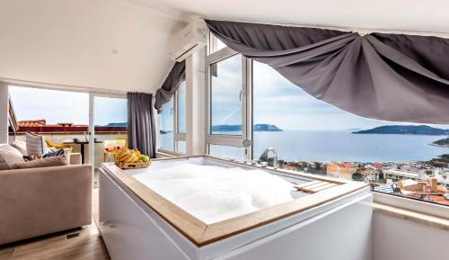 Studio with Sea View