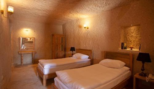 Double or Twin Room with Extra Bed