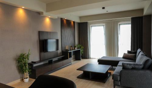 Deluxe Family Room