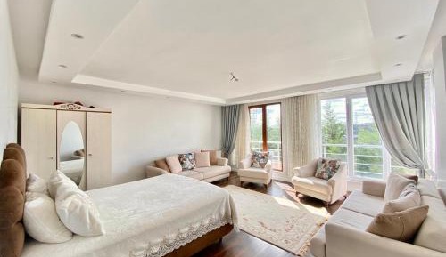 Large Double Room