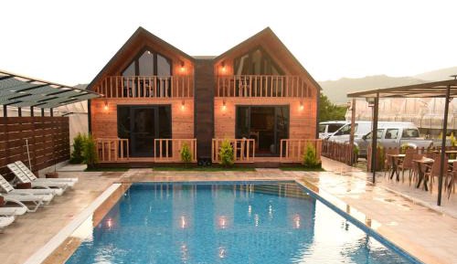 Deluxe Bungalow