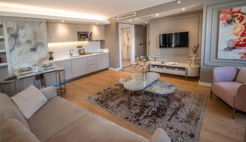 Superior Suite