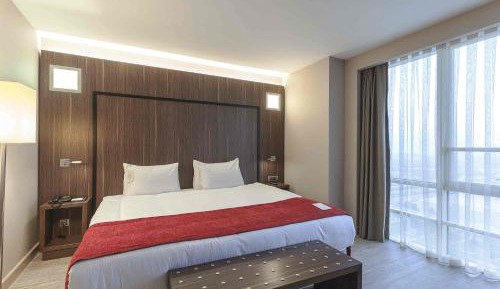 Business Room with Seaview