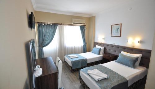 Double Room with Balcony (2 Adults + 1 Child)