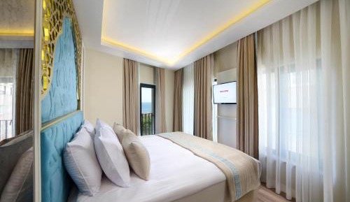 Corner Suite
