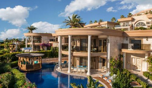 Grand Villa