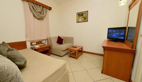 Family Room (4 Adults)