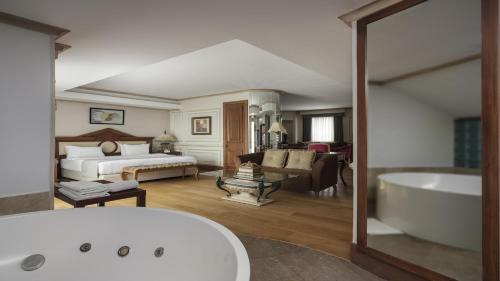 King Suite with Balcony