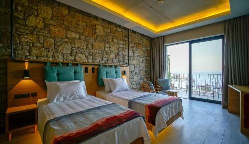 Superior Double or Twin Room with Sea View
