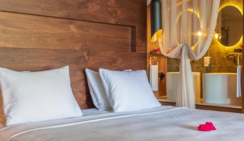 Suite with Private Pool