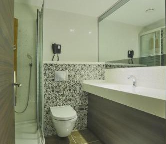 Premium Twin Room - Non-Smoking