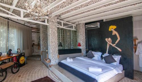 King Room with Jacuzzi and Sea View