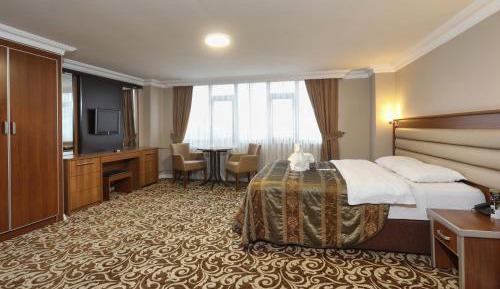 House Suite Room 