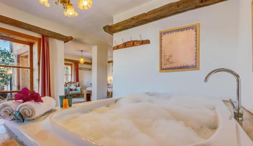 Suite with Jacuzzi