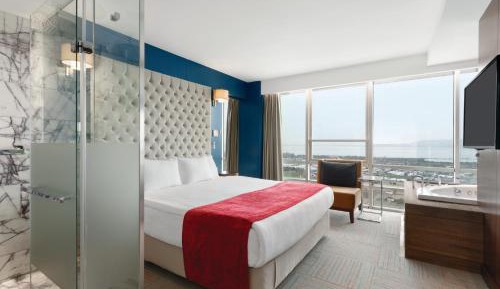 Executive Suite with Seaview