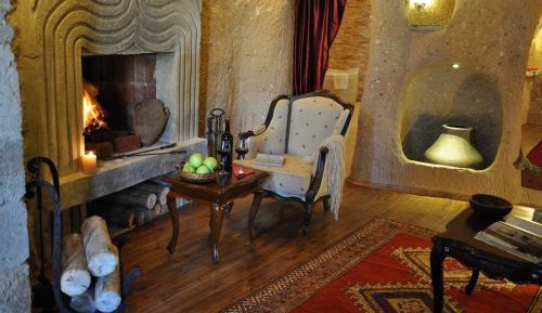 Junior Cave Suite