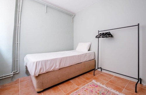 Besiktas Apartment | Near Ciragan Palace: 2-Min Walk