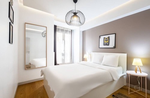 Osmanbey Apartment | Exquisite Flat with Central Location in Nisantasi