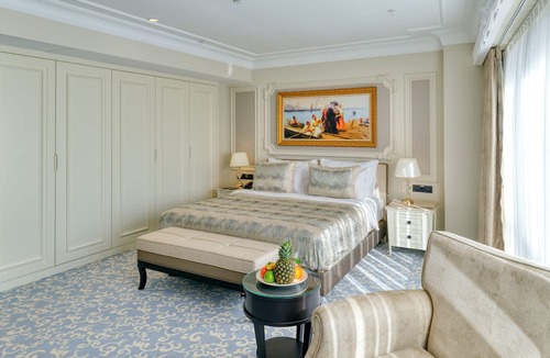 Moda Hotel | Dekalb Hotel