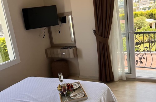 Narlidere Hotel | B.equine Range Hotel