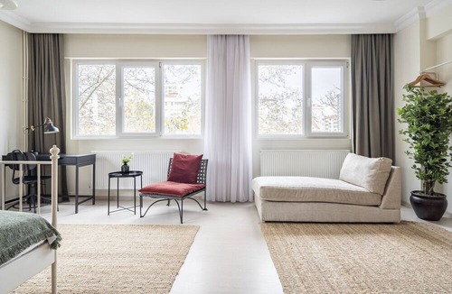 Bostanci Apartment | Modern Flat w Balcony 5 min to Bagdat Ave