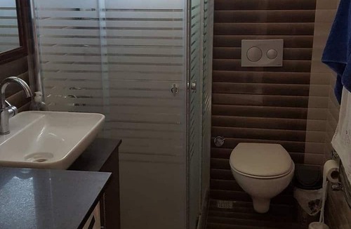 Cesme Villa | Ayayorgi koyuna 5 dakika mesafede havuzlu muazzam villa