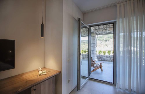Ayvacik Hotel | Trio'da Kazdaglari