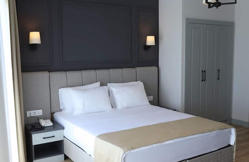 Pendik Hotel | Fontana Verde
