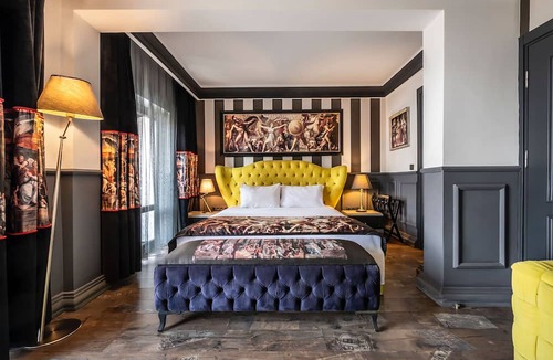 Gumbet Hotel | Art & Interiors