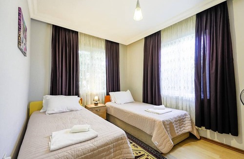 Lara Apartment | Vacation Oasis in Antalya, 5 min to Lara Beach