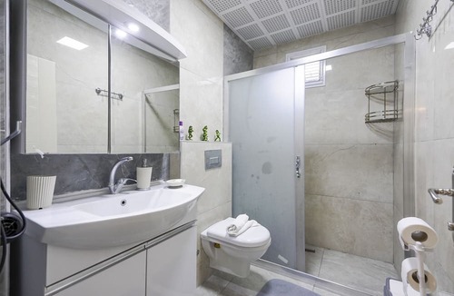 Lara Apartment | Holiday Retreat in Antalya, 5 mins to Lara Beach
