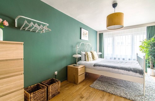 Nisantasi Apartment | Stunning Flat with Excellent Location in Tesvikiye