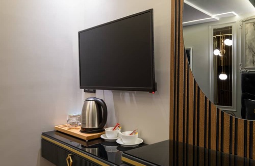 Besiktas Hotel | Wind Suit