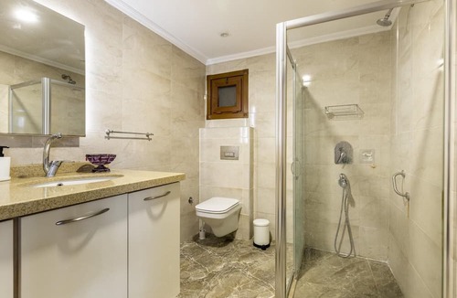 Cumhuriyet Apartment | Missafir Modern and Central Flat in Nisantasi