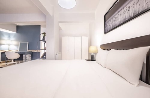 Nisantasi Apartment | Modern Flat w Backyard 3 min to Citys Nisantasi