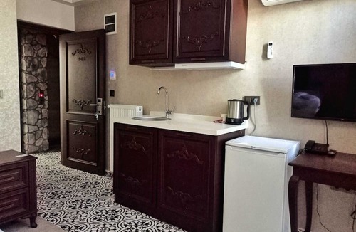 Karsiyaka Hotel | Begonvil Pansiyon Konaklama