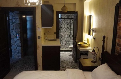 Karsiyaka Hotel | Begonvil Pansiyon Konaklama