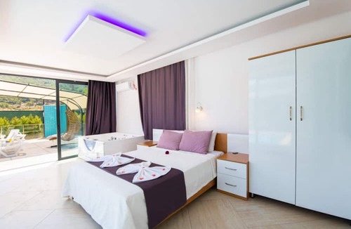 Sarıbelen Villa | Dreamy Villa With Private Pool and Jacuzzi in Kas