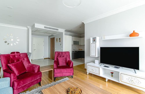 Harbiye Apartment | Luxury Residence Balcony w Pool in Sisli