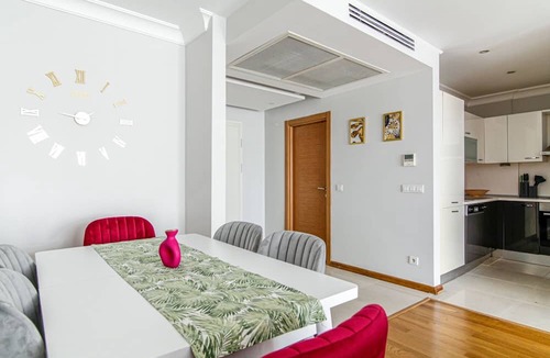 Harbiye Apartment | Luxury Residence Balcony w Pool in Sisli