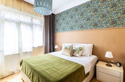 Tophane Apartment | Exclusive Flat with Balcony, 5 minutes to İstanbul