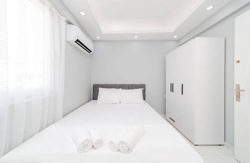 Alanya Apartment | Cozy Flat w Balcony Near New Year Market in Alanya