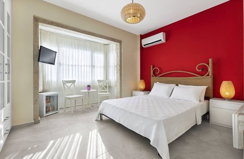 Hacımemis Hotel | PANDA ALAÇATI OTEL