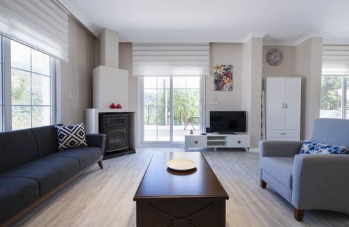 Avlana House | Flat with Shared Pool in Marmaris