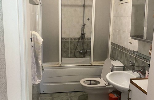 Bakırkoy Apartment | Istanbul green view