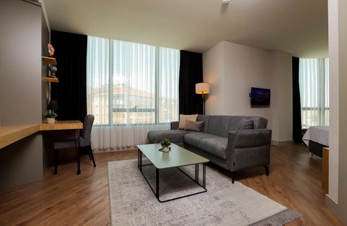 Corlu Hotel | BRAND BUSINESS SUITS