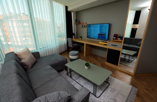 Corlu Hotel | BRAND BUSINESS SUITS